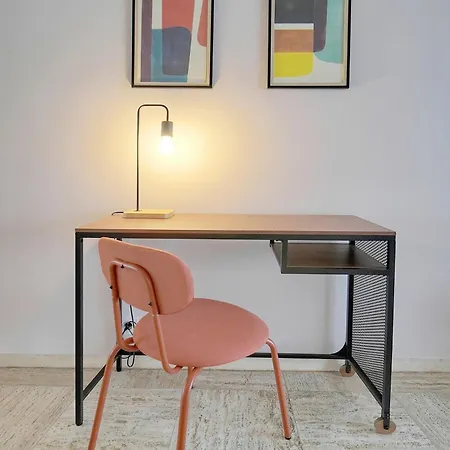 Apartment - Parking - 10min - Vca *