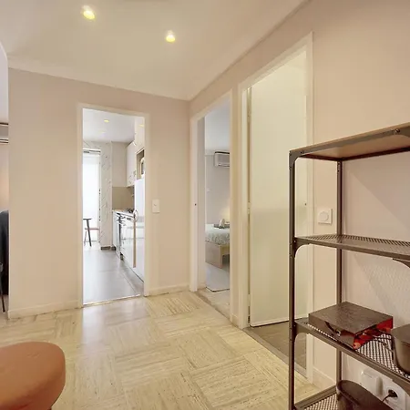 Apartment - Parking - 10min - Vca